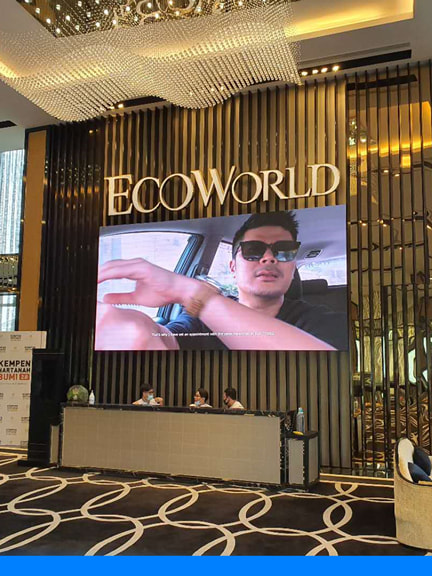 show gallery led screen